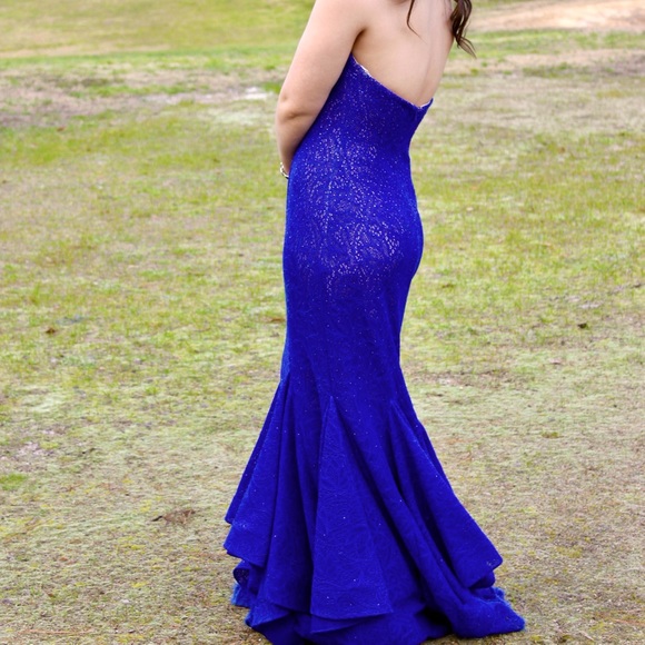 Prom/Formal Gown - Picture 2 of 2